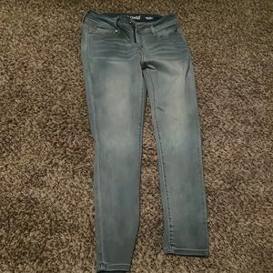 Wallflower size 13 $20 each